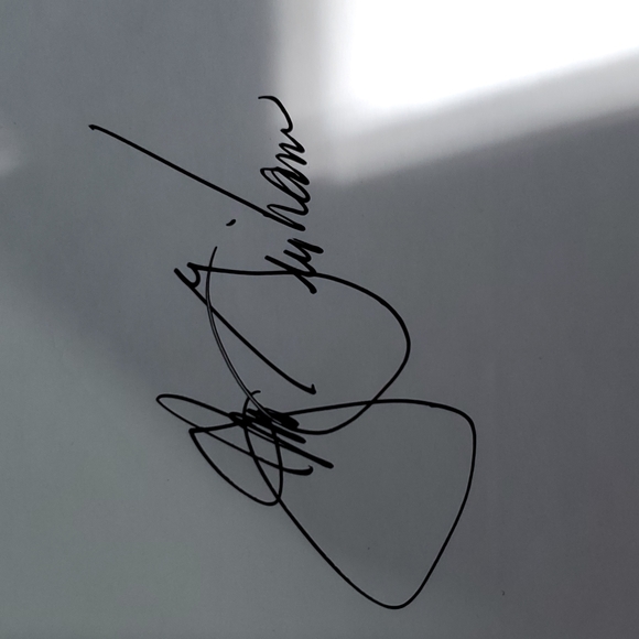 2 first edition John Grisham novels. The Testament is signed. - Picture 6 of 6